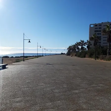 Punta Prima Pleasure With Private Parking In A Gated Community Close To The Апартаменти Торрев'єха