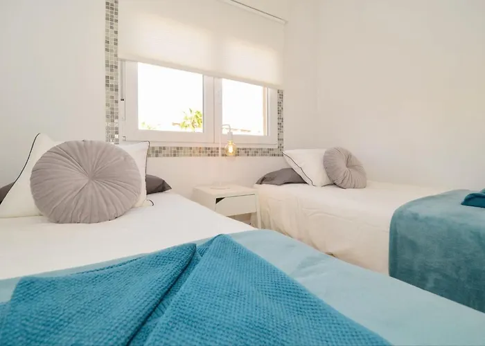 Punta Prima Pleasure With Private Parking In A Gated Community Close To The Torrevieja